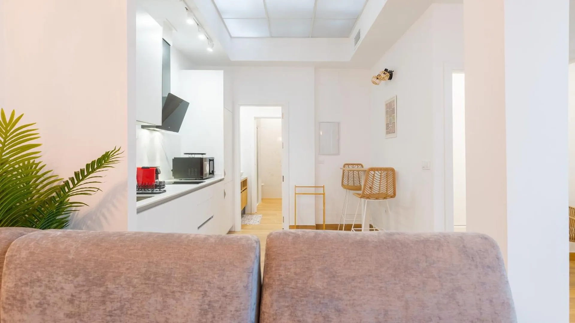 New And Modern - Plaza Nueva - Pedestrian Street Apartment Seville Spain