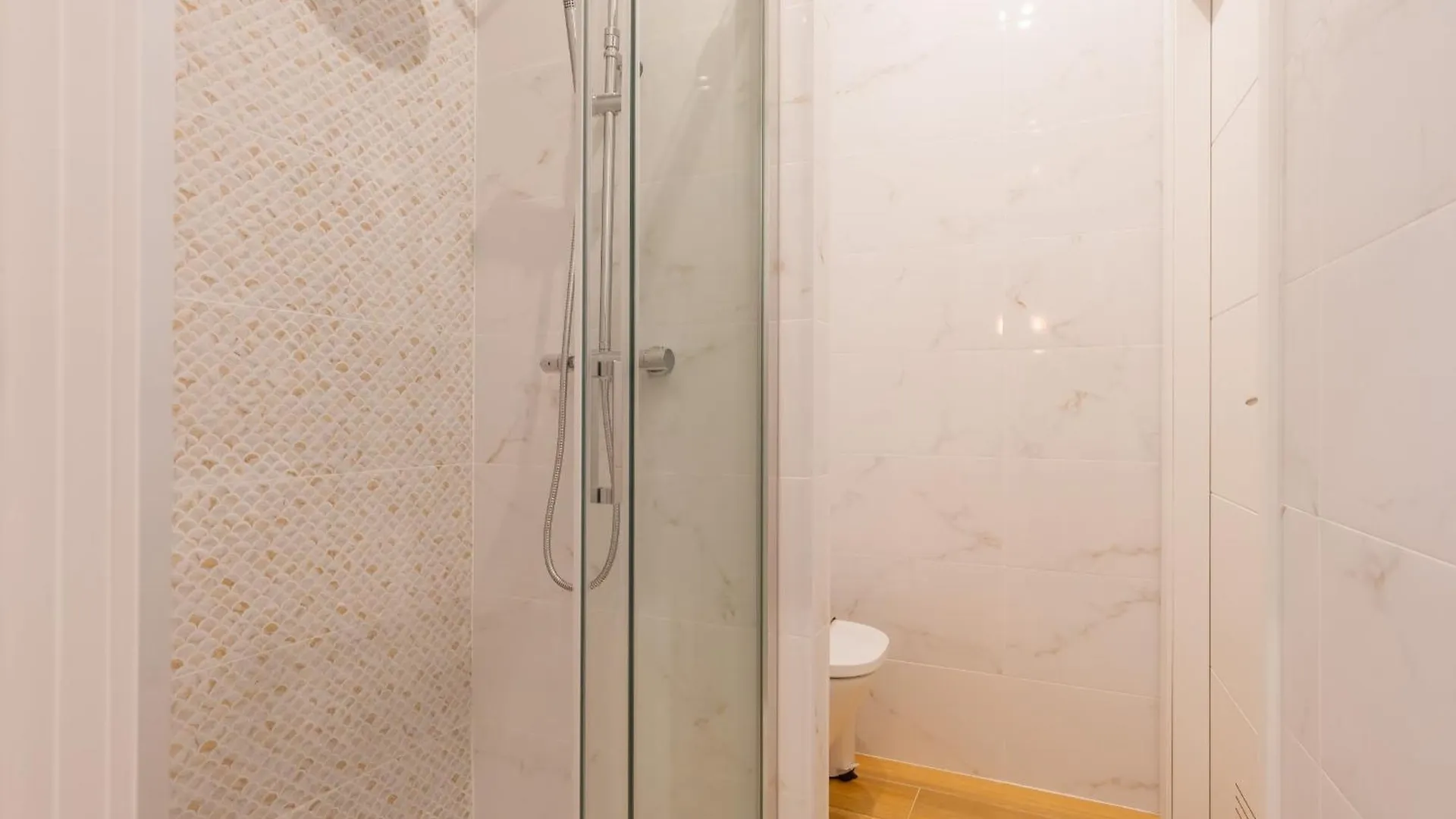 New And Modern - Plaza Nueva - Pedestrian Street Apartment Seville