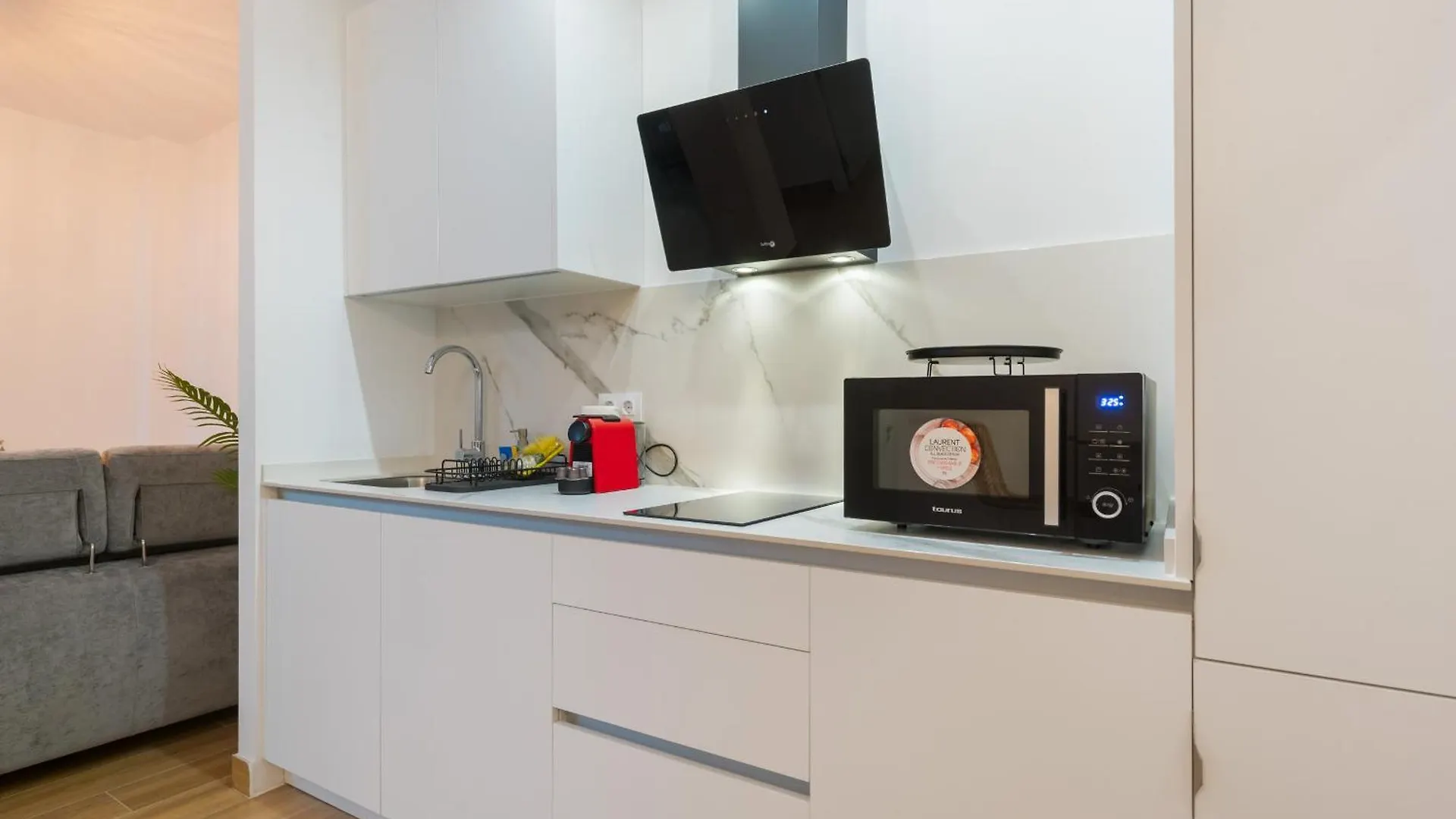 New And Modern - Plaza Nueva - Pedestrian Street Apartment Seville