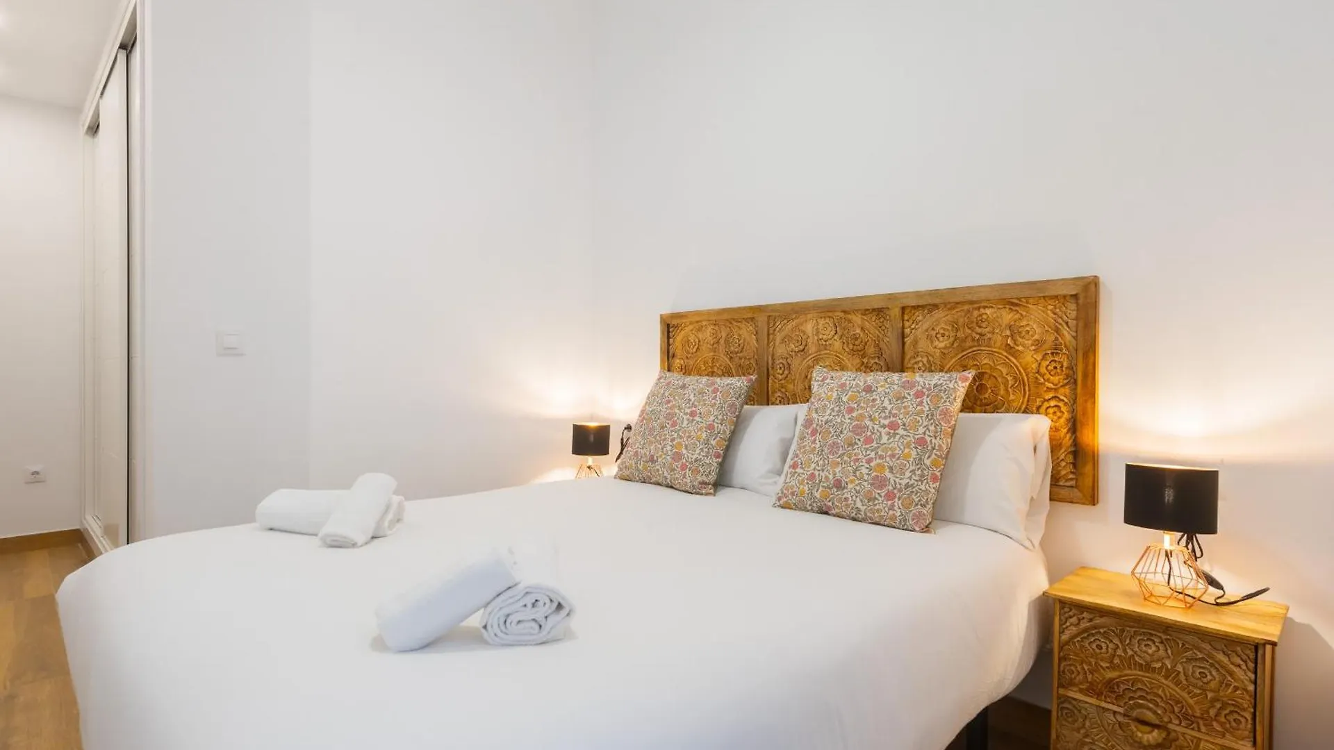 New And Modern - Plaza Nueva - Pedestrian Street Apartment Seville