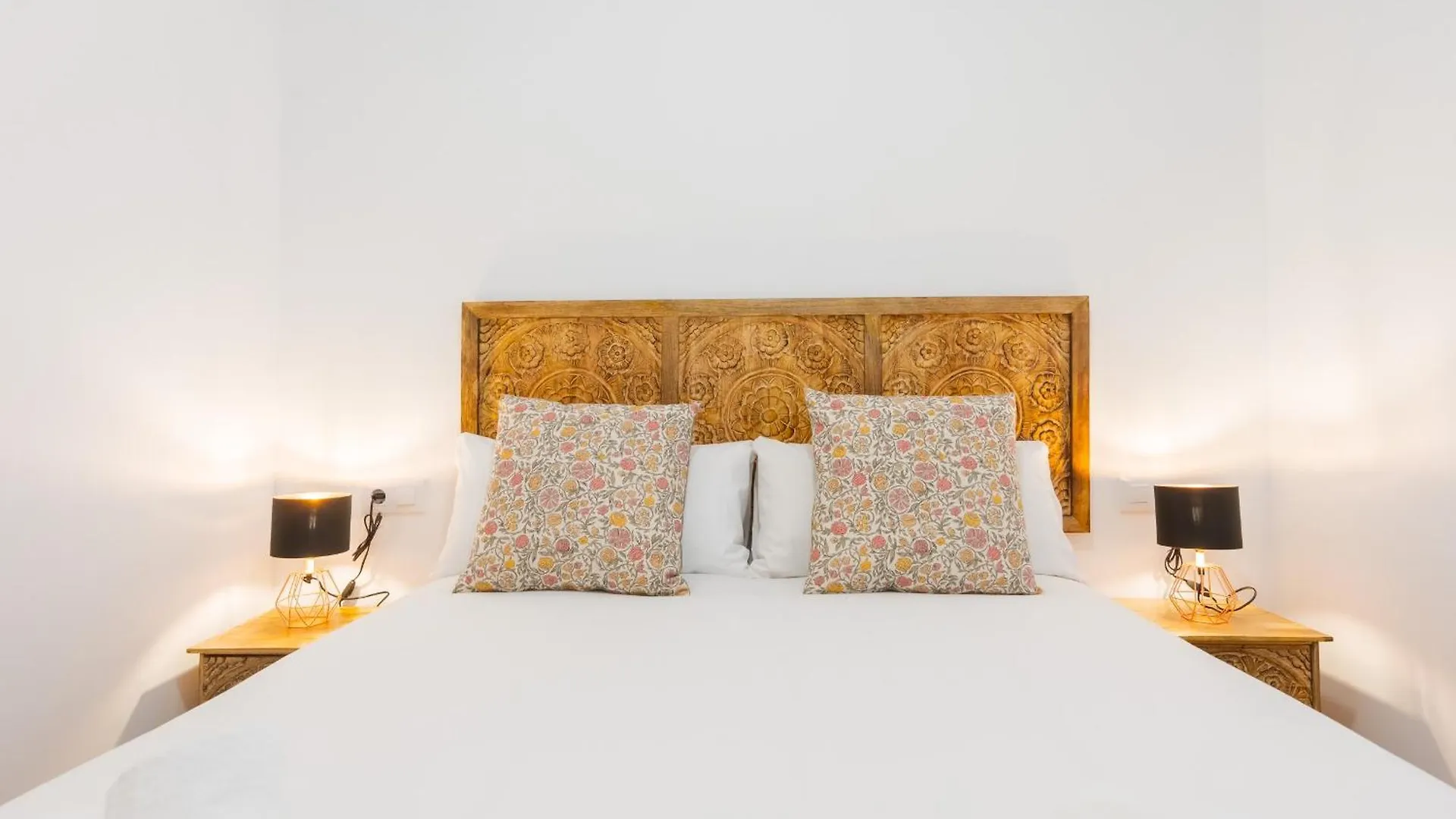 New And Modern - Plaza Nueva - Pedestrian Street Apartment Seville